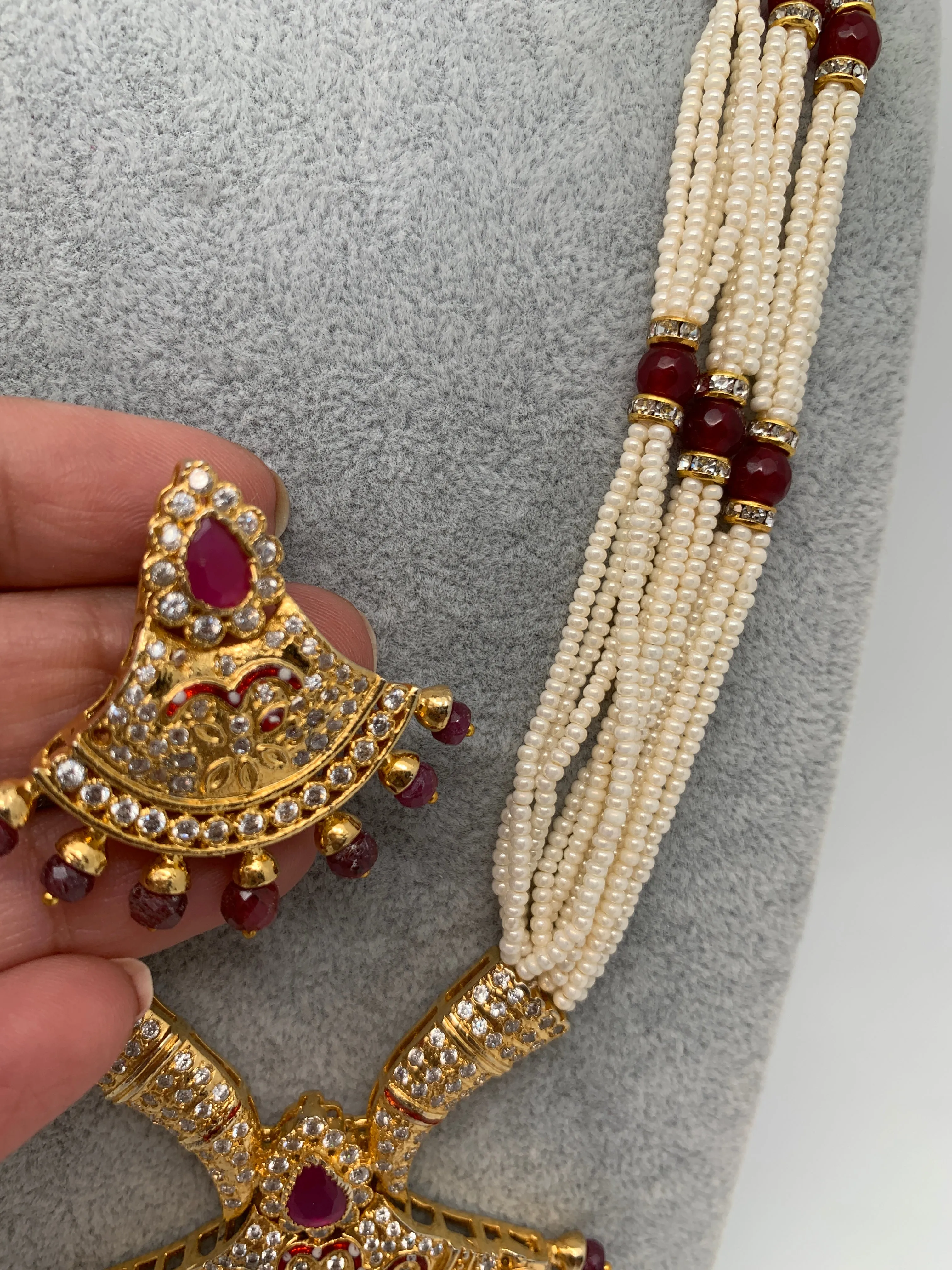 Small Pearl Rani Haar with CZ Red Stone Pendent