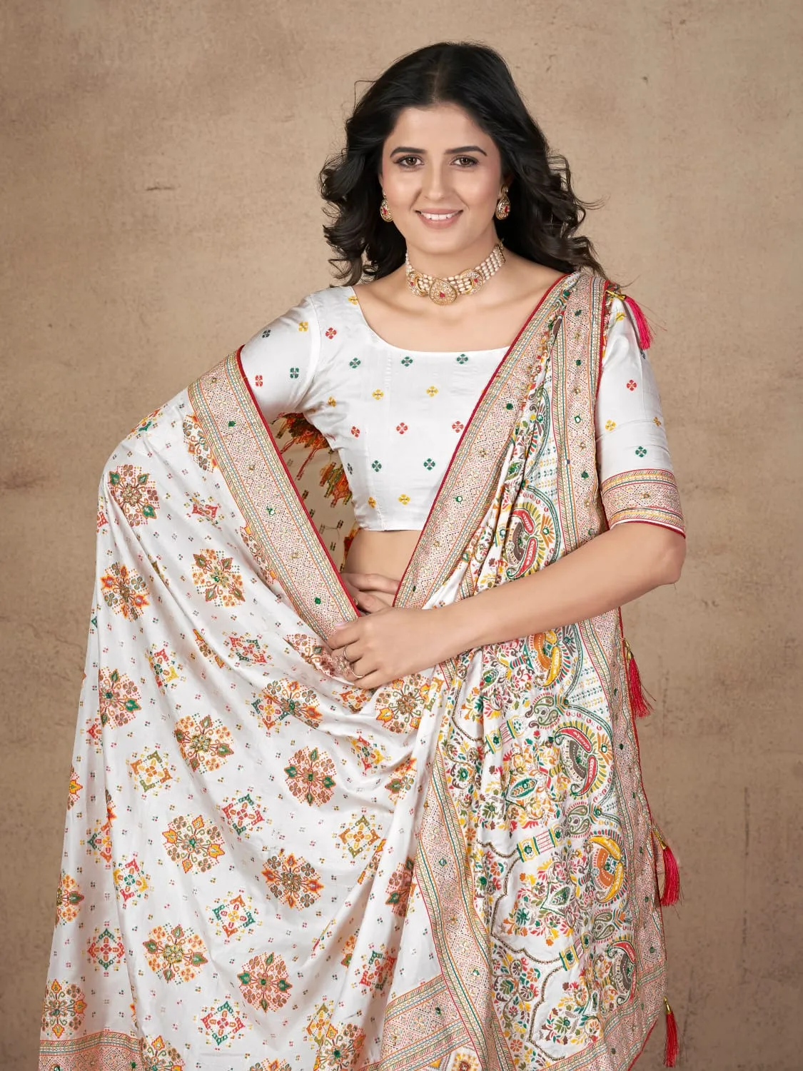 Women's Designer Pure Pashmina Handwork Khatali Pashmina Weaving Silk Saree