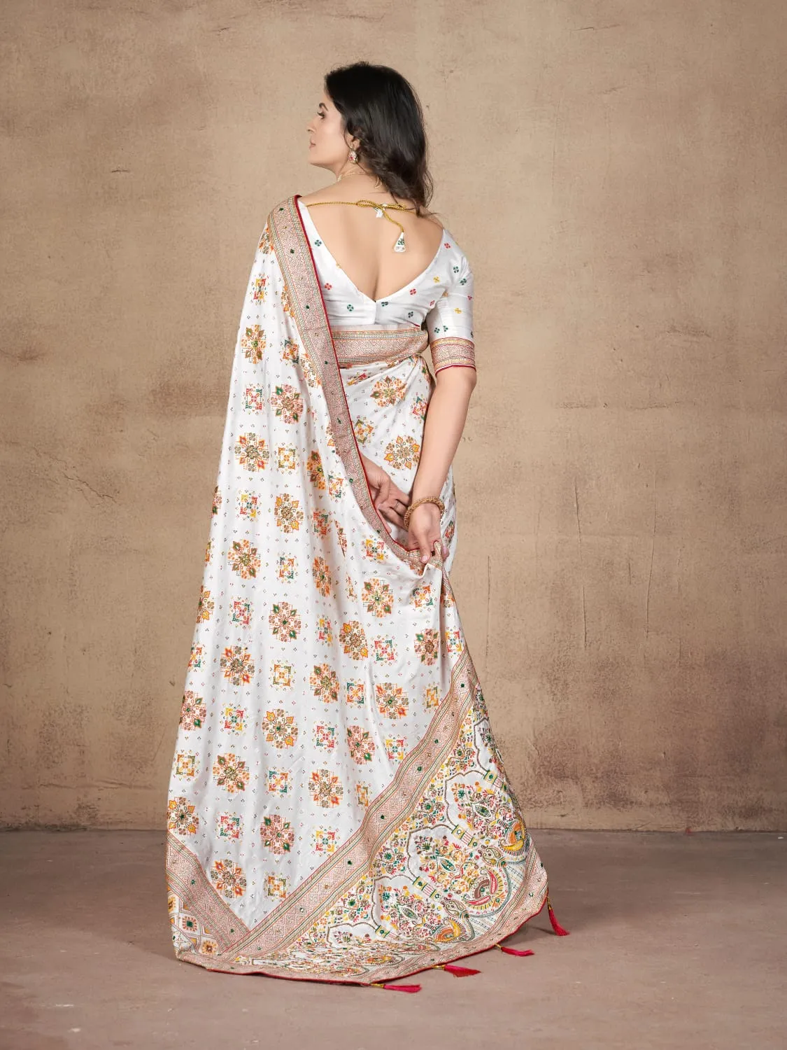 Women's Designer Pure Pashmina Handwork Khatali Pashmina Weaving Silk Saree